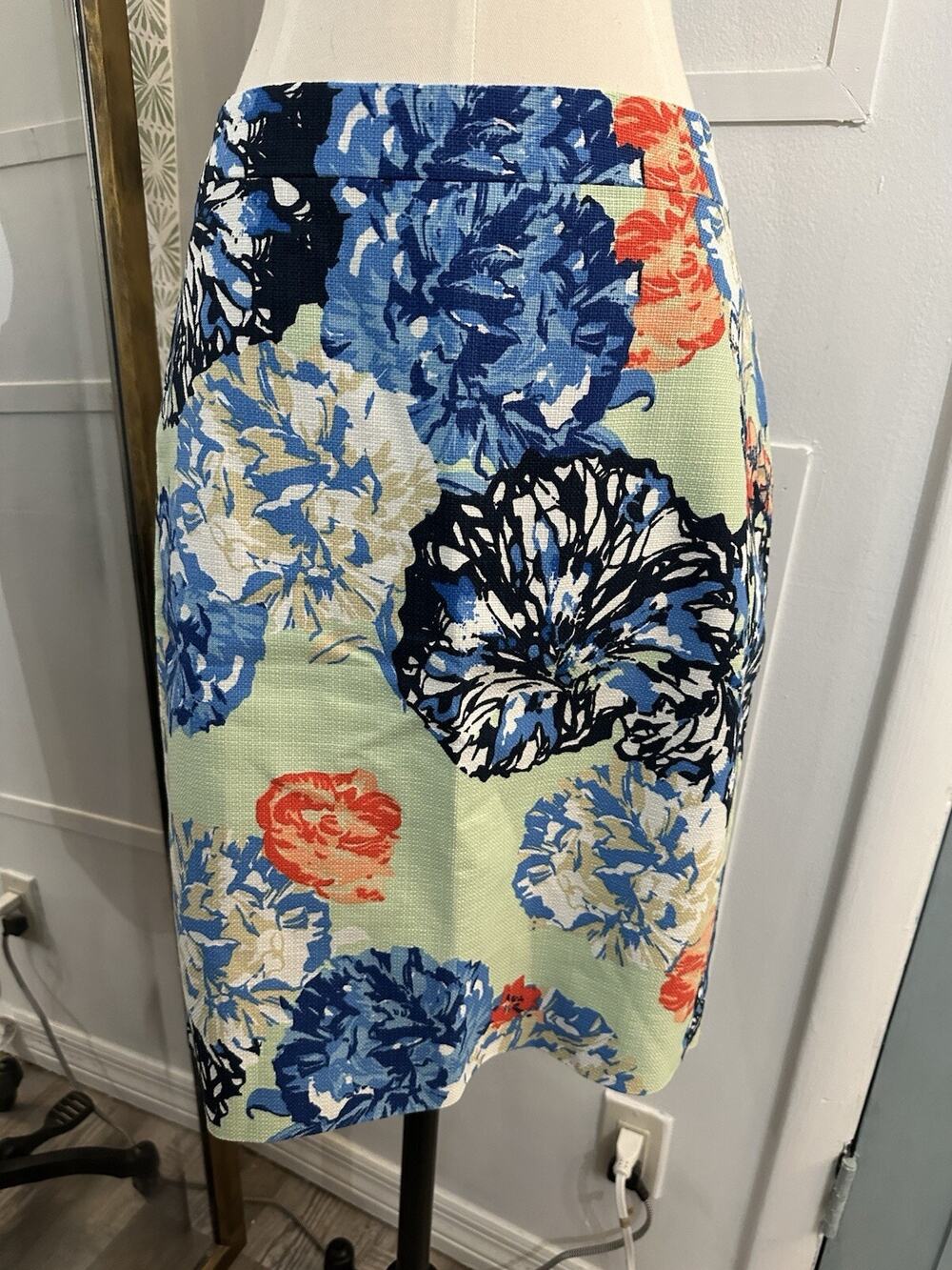 J. Crew The Pencil Skirt Green Blue Multicolor Floral Print Size 4